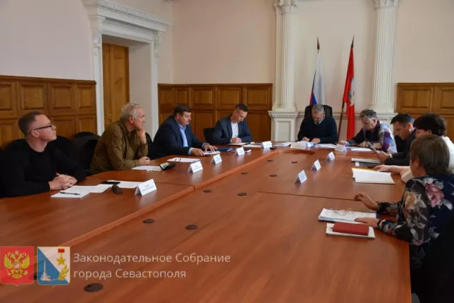 Судьбу пруда Туристский обсудили депутаты на заседании комитета по градостроительству