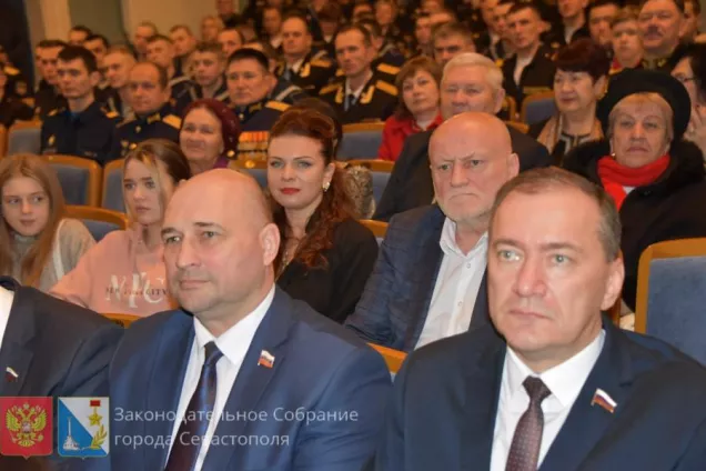 ФОТОРЕПОРТАЖ. Владимир Немцев поздравил моряков-черноморцев с Днем защитника Отечества