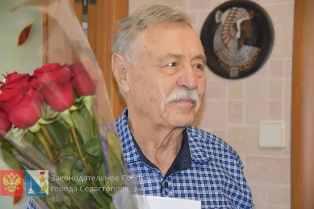 Владимир Немцев поздравил Виктора Субботина с 83-летием