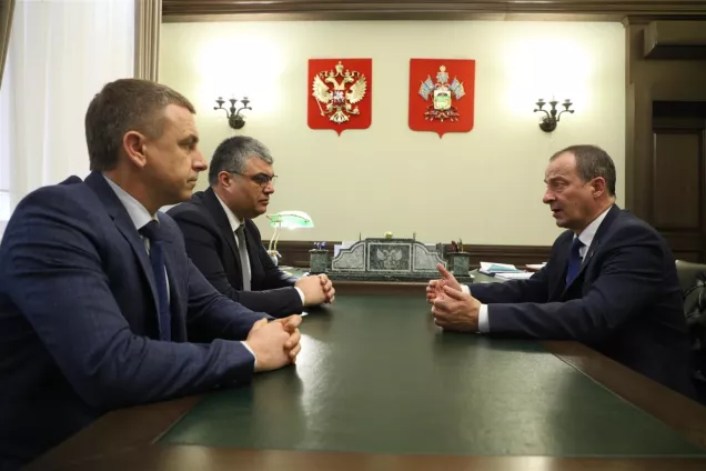 Ю. Бурлачко.Партийная принадлежность не является препятствием для выработки единого решения