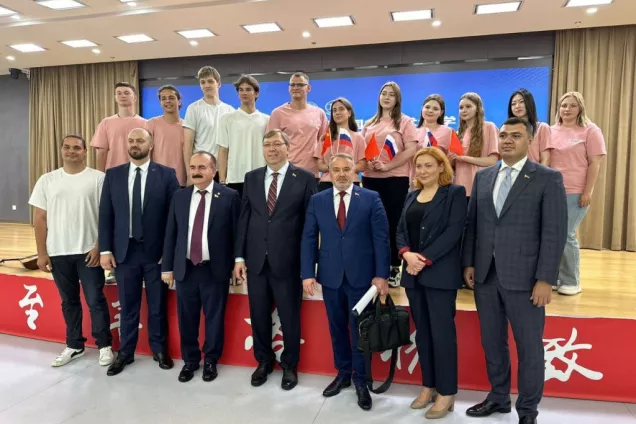 Донские депутаты посетили  в г. Цзинань (КНР) Транспортный университет провинции Шаньдун