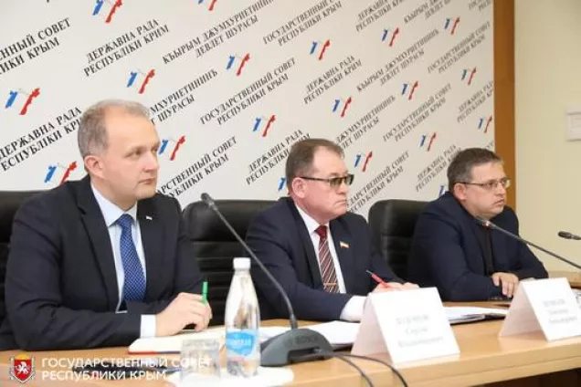 Оснащение школьных пищеблоков современным технологическим оборудованием обсудили на заседании профильного Комитета