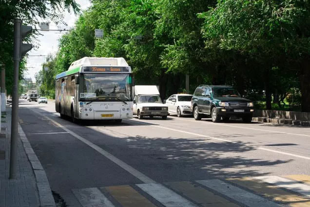 Поздравление председателя Волгоградской областной Думы  Александра Блошкина с Днем работника автомобильного и  городского пассажирского транспорта