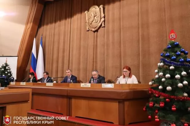 Ефим Фикс: Успешное развитие Крыма зависит от слаженной и командной работы органов местного самоуправления