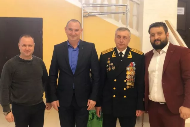 Михаил Брицын поздравил ветеранов с Днем защитника Отечества