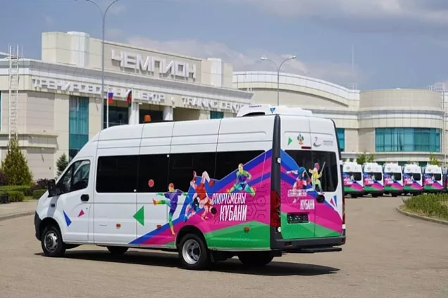 Сергей Носов поучаствовал в передаче 31 автобуса муниципалитетам Кубани