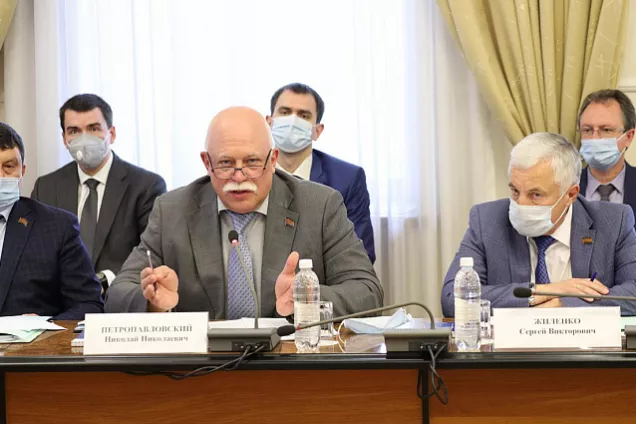 Депутаты Кубани выработали рекомендации по развитию Динского района