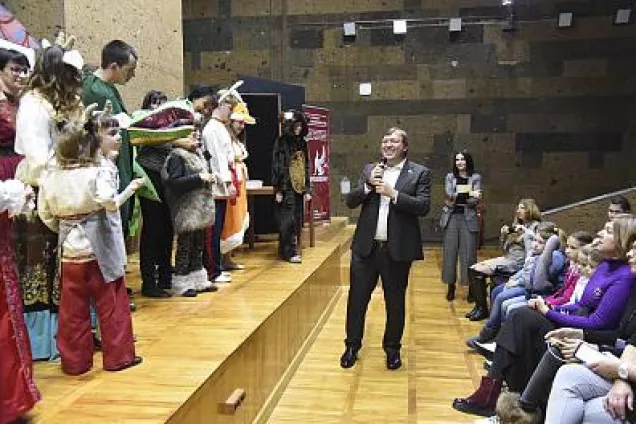 «Особенные» дети показали спектакль «Колобок и его друзья» 