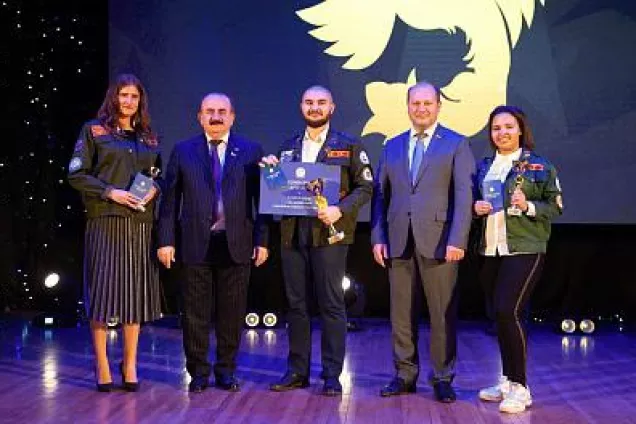 Александр Скрябин поздравил победителей конкурса «Лучший студент ДГТУ»