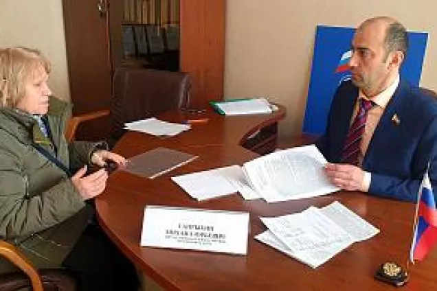 Михаил Сапрыкин пообещал спортивной школе новый инвентарь