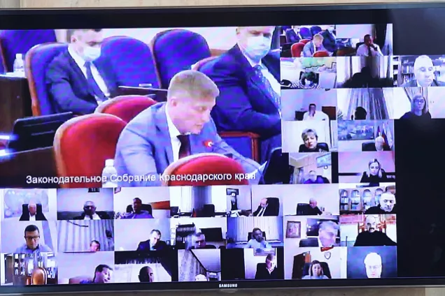 Депутаты ЗСК поддержали создание «зеленых щитов» вокруг Абинска и Крымска