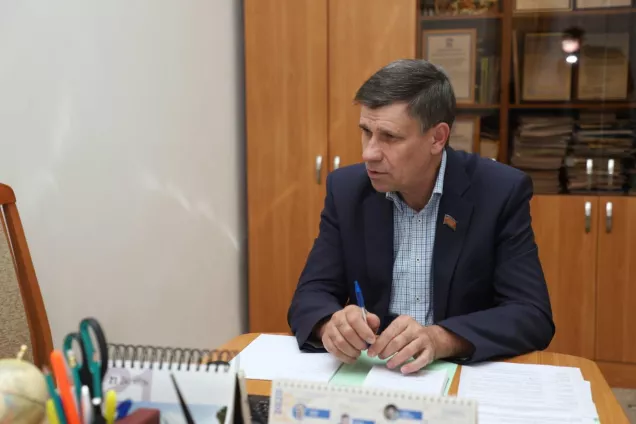 Профильный комитет ЗСК рассмотрел вопрос подготовки педагогических кадров для детских оздоровительных учреждений   