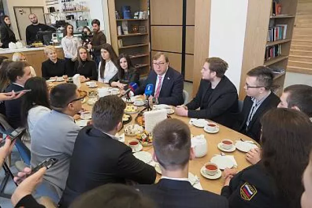 Александр Ищенко встретился с лидерами студенческого самоуправления