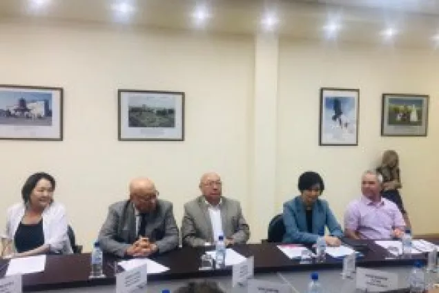 Депутаты Хурала приняли участие в заседании Совета старейшин Республики Калмыкия