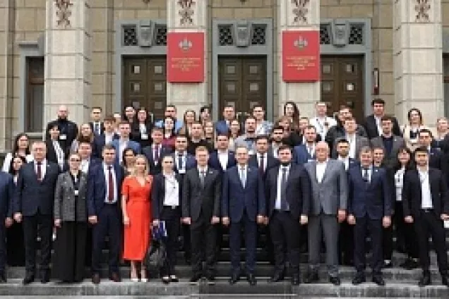 Юрий Бурлачко открыл цикл семинаров для молодых депутатов Кубани