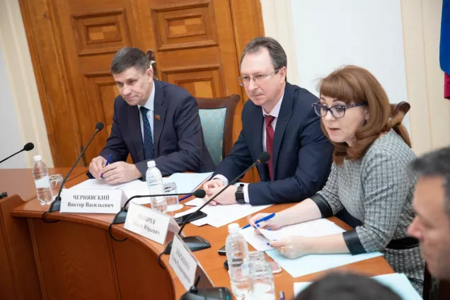 В кубанском парламенте подвели итоги учебной практики студентов ведущих вузов края