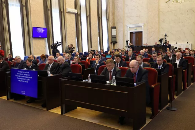 В  Краснодарском крае сохранят социальные цены на дрова и уголь