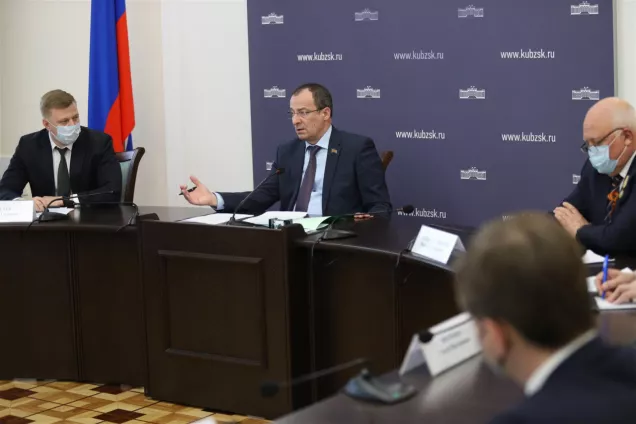 Кубанские законодатели разработали комплекс мероприятий по обеспечению выполнения поручений Президента РФ