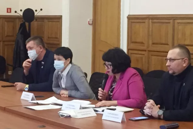 Депутаты Севастополя обсудили вопросы организации и осуществления школьных перевозок