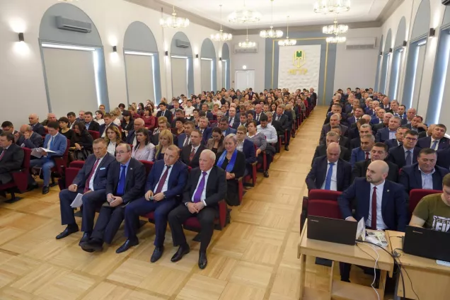 Секретарем Адыгейского регионального отделения партии «Единая Россия» избран Глава РА Мурат Кумпилов.