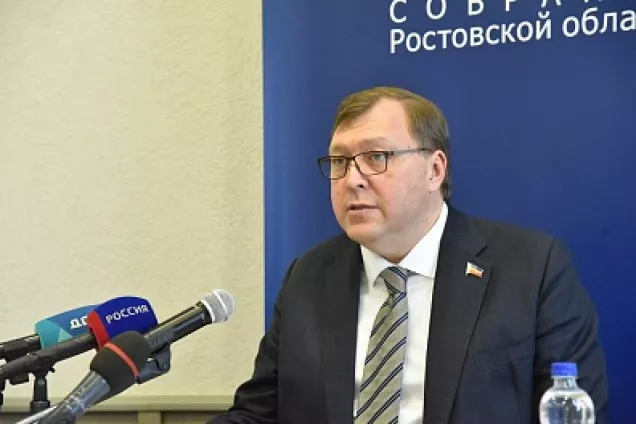 Спикер донского парламента обсудил с депутатами донских представительных органов форматы помощи бойцам СВО и их семьям