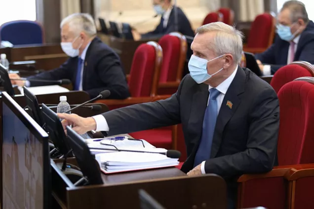 Кубанские законодатели согласовали выделение на борьбу с ковидом еще более 4 млрд рублей