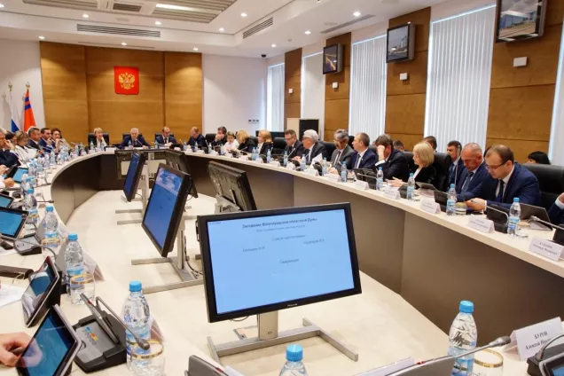 28 законов принято на заседании регионального парламента