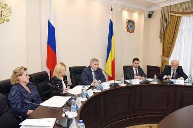 Донские депутаты обсудили проблемы распространения и употребления бестабачной никотиносодержащей продукции