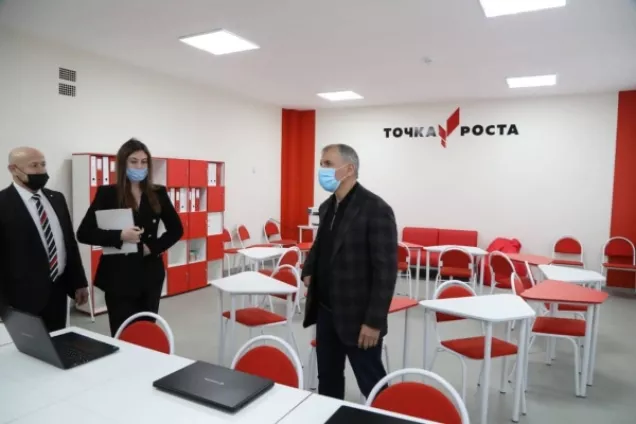 Спикер ГС РК Владимир Константинов. В рабочих поездках мы смотрим, как исполняется народная программа