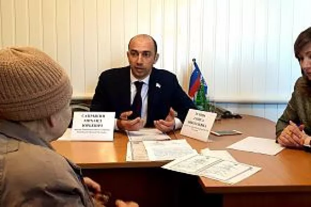 Михаил Сапрыкин провел прием граждан в Веселовском районе