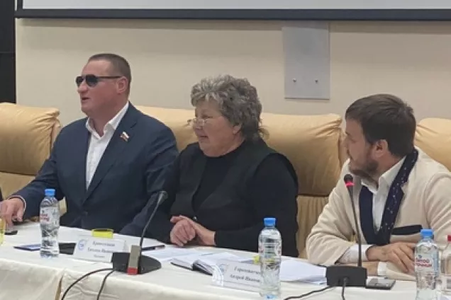 Парламентарии Севастополя приняли участие в обсуждении вопросов комплексного развития города