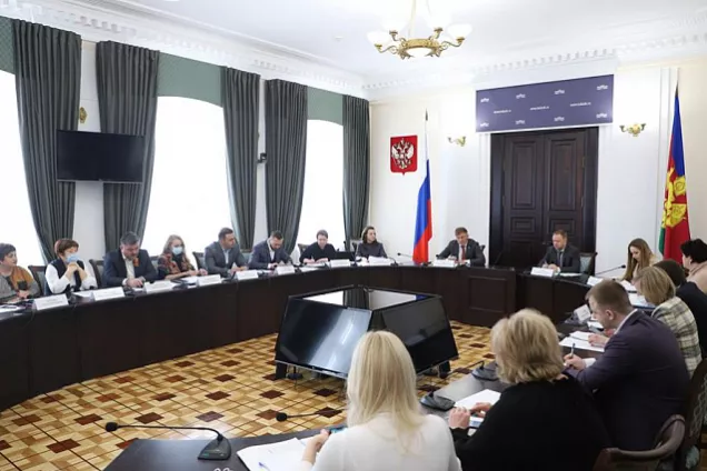 Кубанские депутаты обсудили поддержку санаторно-курортной сферы и детского отдыха в условиях санкций