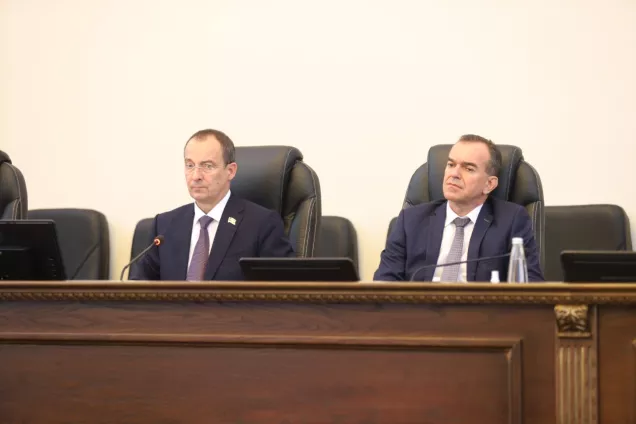 Кубанские законодатели повысили размеры выплат на детей в приемных семьях