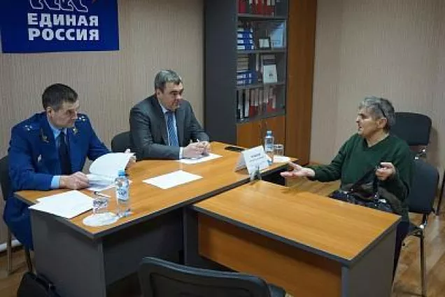 Сергей Рожков провел совместный прием граждан с прокурором Аксайского района