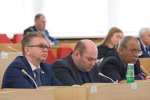 Депутаты внесли изменения в республиканский бюджет