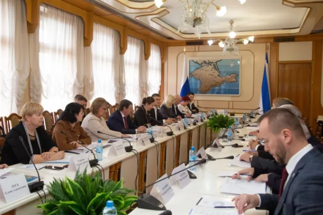 Депутаты Крыма  поделились опытом работы по социальным вопросам с представителями воссоединённых субъектов РФ