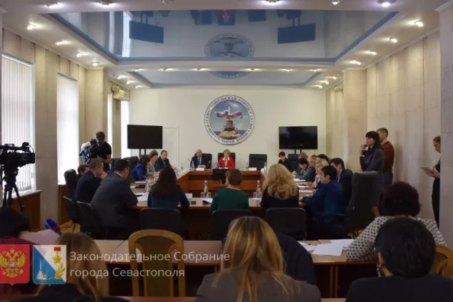 В севастопольском парламенте обсудили проект федерального закона о профилактике бытового насилия