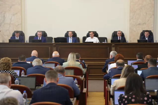 Депутаты ЗСК усовершенствовали краевое законодательство в сфере организации проведения капремонта многоквартирных домов