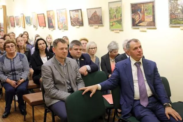 «Крымская весна звучала стихами Есенина», — В. Константинов