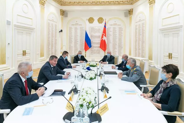 В администрации региона прошла встреча с бюро областного Совета ветеранов