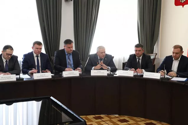 Депутаты Кубани обсудили реализацию краевого закона о выделении участков многодетным