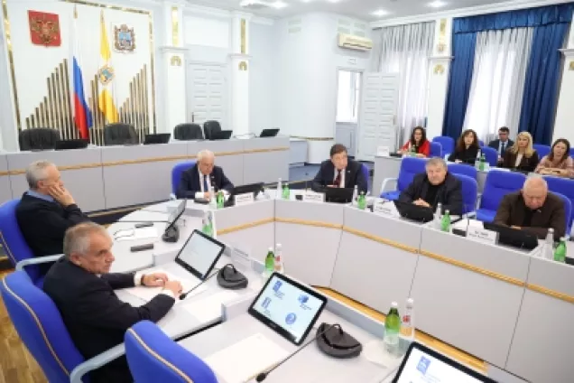 Ставропольские законодатели  рассмотрели корректировки в закон о противодействии коррупции в крае