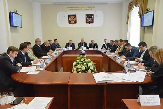 Депутаты обсудили с экспертами перспективы развития малой авиации на Дону