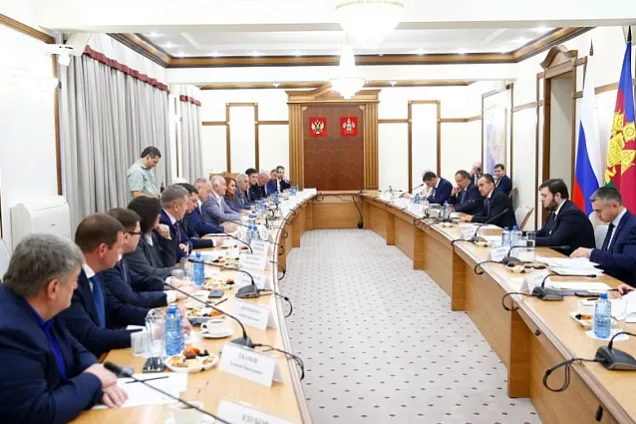 Власти Кубани провели встречу с депутатами Государственной Думы от региона