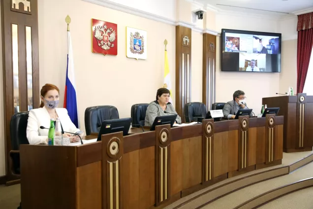 Ставропольские депутаты  держат на контроле работу системы  ухода за гражданами пожилого возраста и инвалидами