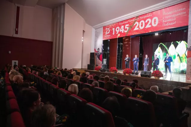 Спикер НС КЧР Александр Иванов и депутаты Парламента приняли участие в торжестве, приуроченном к 8 марта 