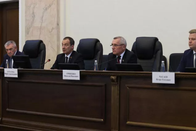 Юрий Бурлачко возглавил фракцию партии «Единая Россия» в кубанском парламенте 7 созыва