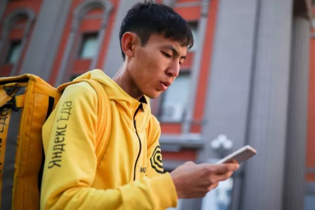 Спикер Госдумы В. Володин о курьерах-мигрантах