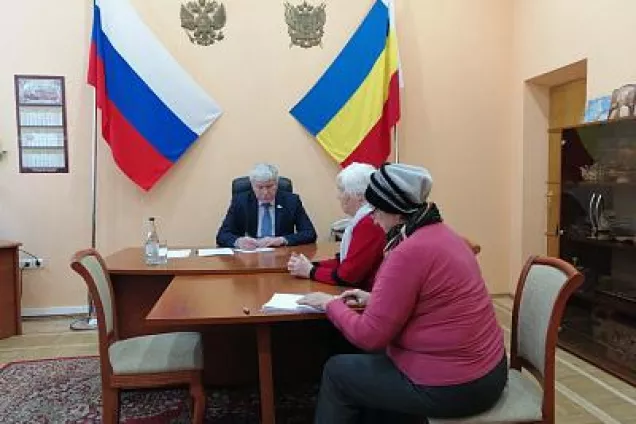 Вячеслав Василенко провел прием граждан в Ростове-на-Дону