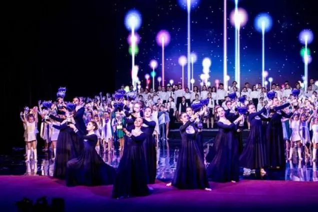 Ефим Фикс принял участие в награждении победителей конкурса на соискание премии общественного признания «ПРЕГРАД НЕТ»